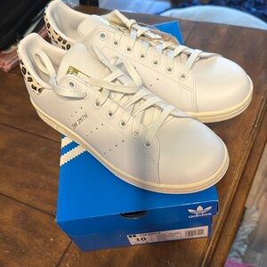 New in box Adidas Stan Smith Leopard Sneakers. Womens size 10